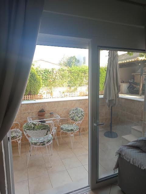 Airport Anasta Casa Apartment Artemida  Bagian luar foto