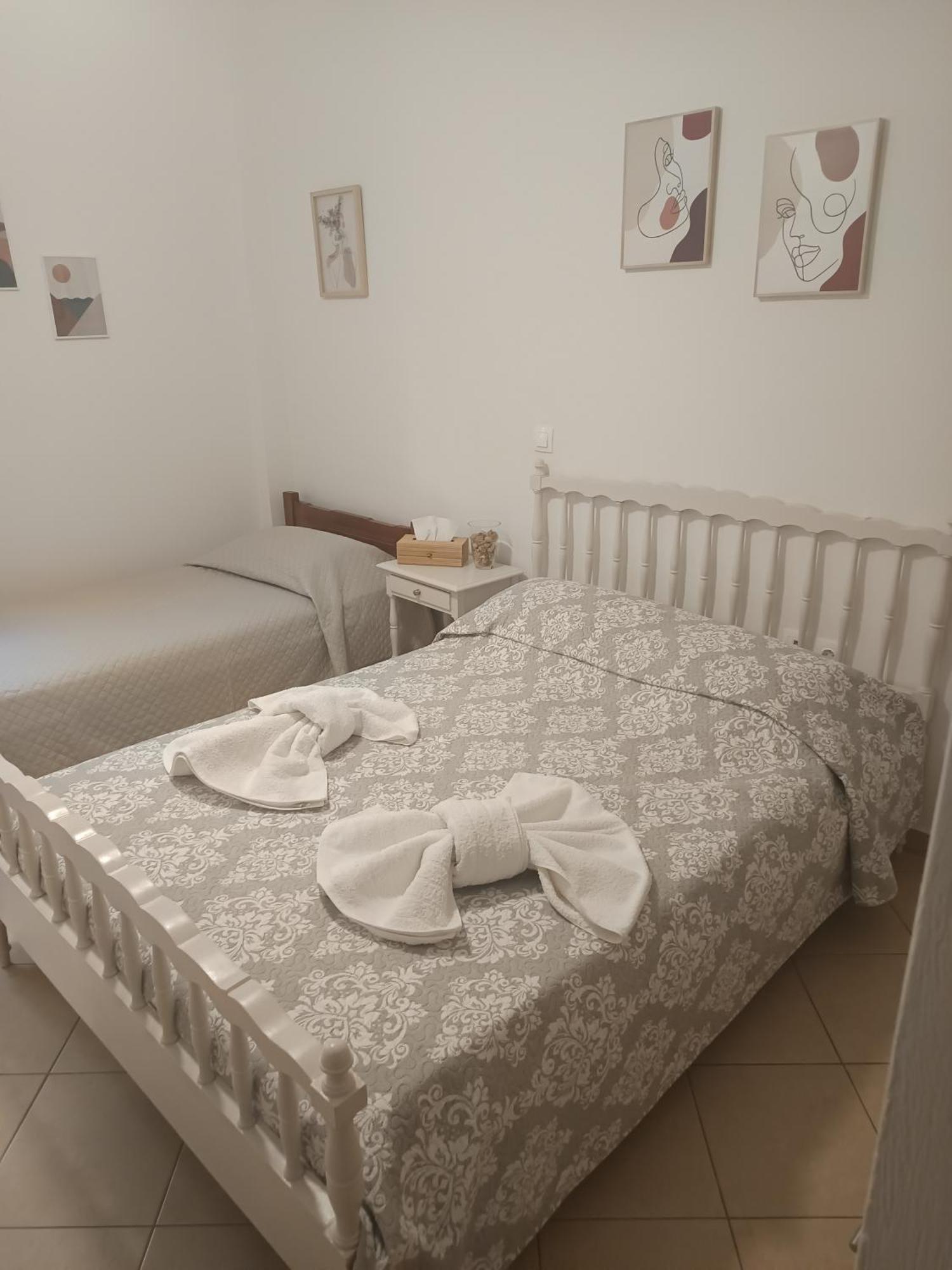 Airport Anasta Casa Apartment Artemida  Bagian luar foto