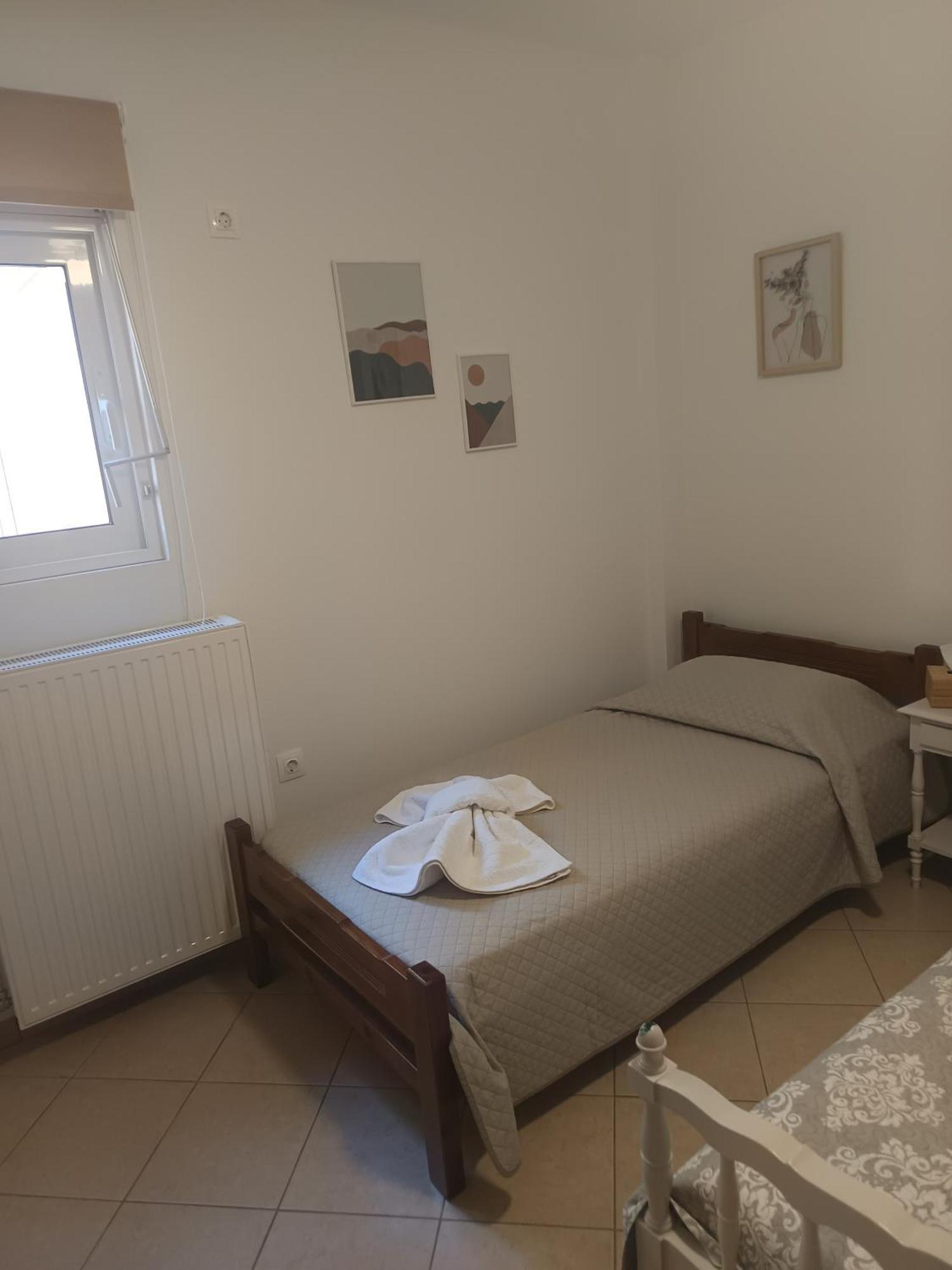 Airport Anasta Casa Apartment Artemida  Bagian luar foto